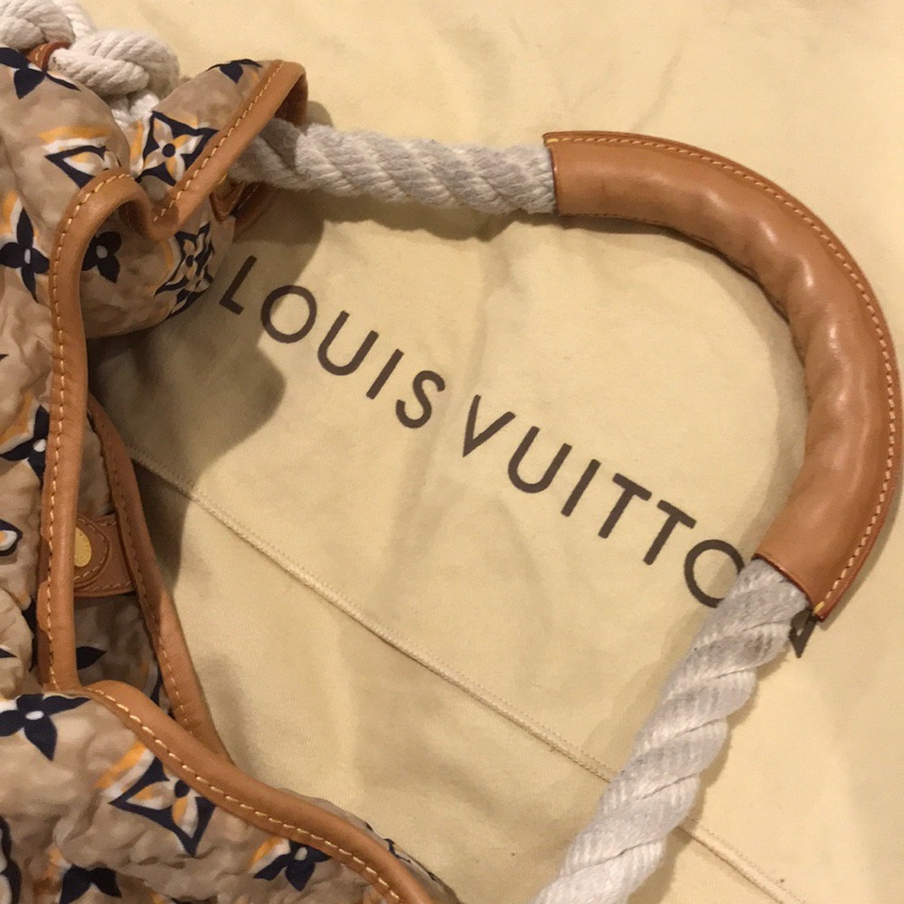 LOUIS VUITTON Limited Edition Sandy Monogram Bag 🔥 - Picture 8 of 10